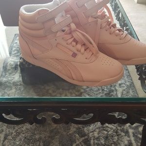Reebok womens 1980s style pink hightops
